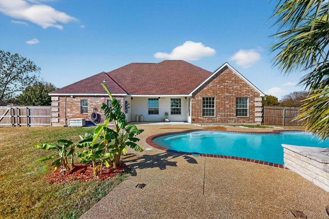 4138 Fm 813, Waxahachie, TX 75165