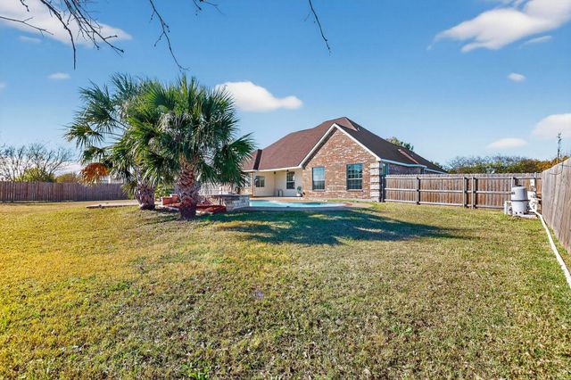 4138 Fm 813, Waxahachie, TX 75165