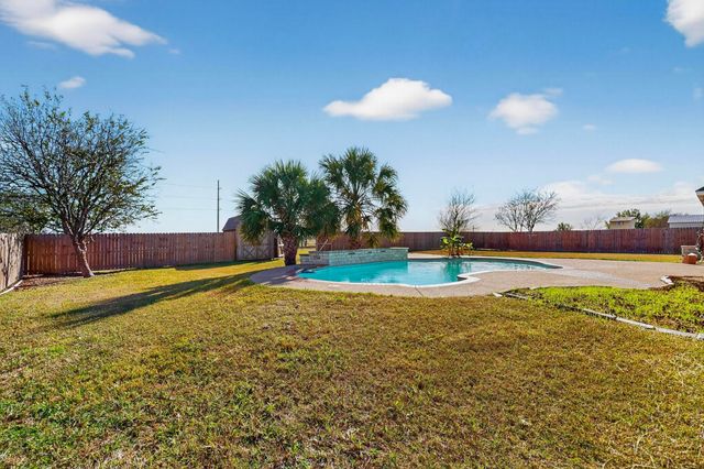 4138 Fm 813, Waxahachie, TX 75165