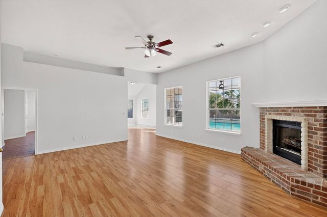 4138 Fm 813, Waxahachie, TX 75165