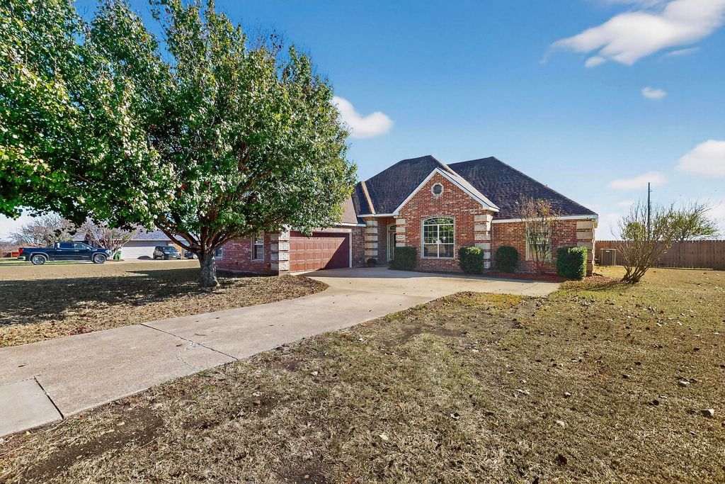 4138 Fm 813, Waxahachie, TX 75165