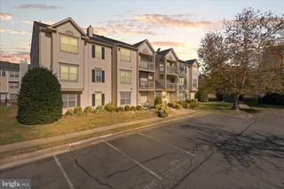 11002 KOMAN CIR #103, Manassas, VA 20109