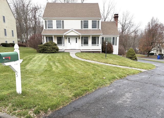5 Howes Court, Ridgefield, CT 06877