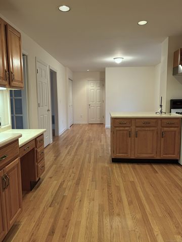 5 Howes Court, Ridgefield, CT 06877