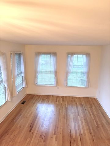 5 Howes Court, Ridgefield, CT 06877