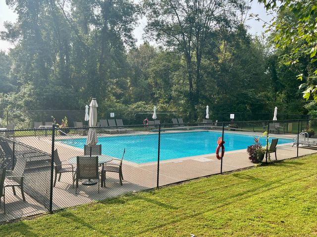 5 Howes Court, Ridgefield, CT 06877