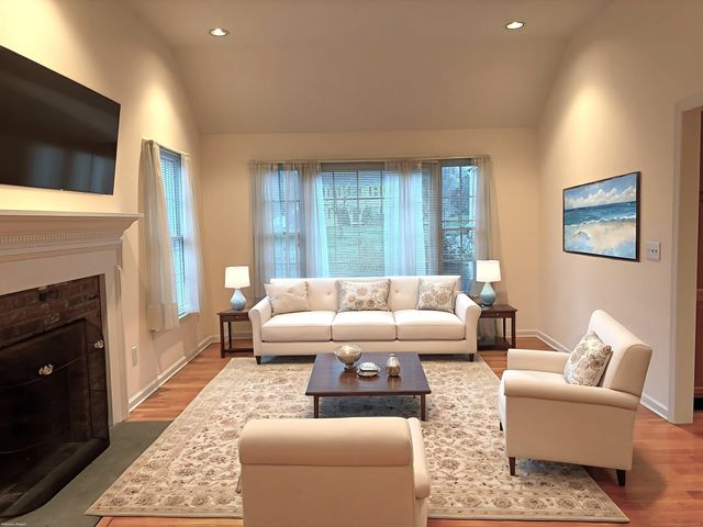 5 Howes Court, Ridgefield, CT 06877