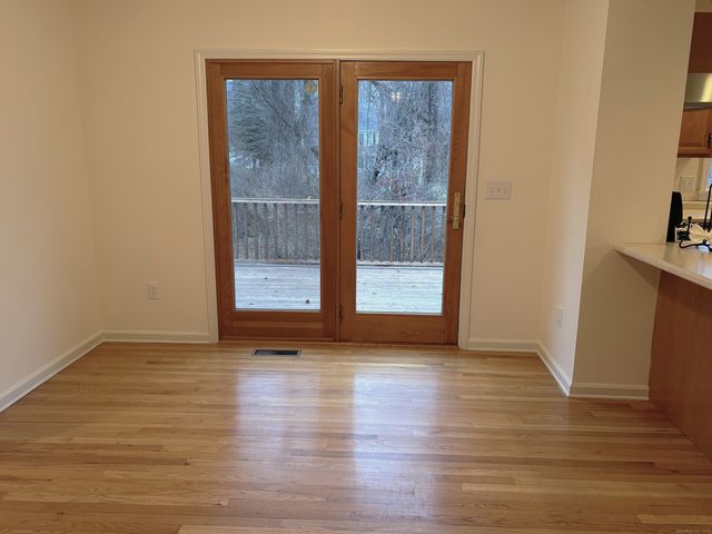 5 Howes Court, Ridgefield, CT 06877