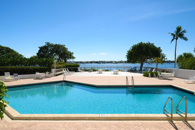 5600 N Flagler Drive 1105, West Palm Beach, FL 33407