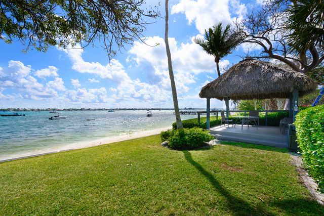 5600 N Flagler Drive 1105, West Palm Beach, FL 33407