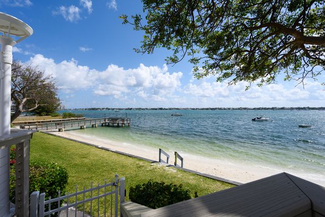 5600 N Flagler Drive 1105, West Palm Beach, FL 33407