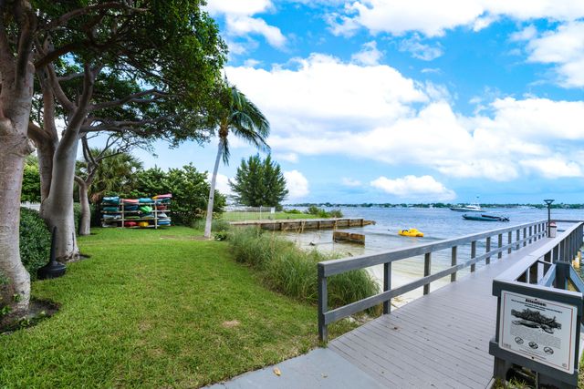 5600 N Flagler Drive 1105, West Palm Beach, FL 33407