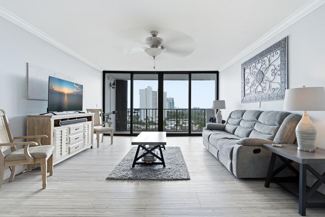 5600 N Flagler Drive 1105, West Palm Beach, FL 33407