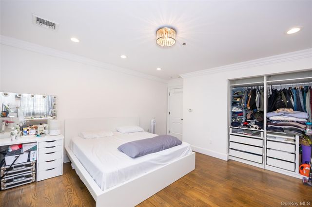 150-50 6th Avenue, Whitestone, NY 11357