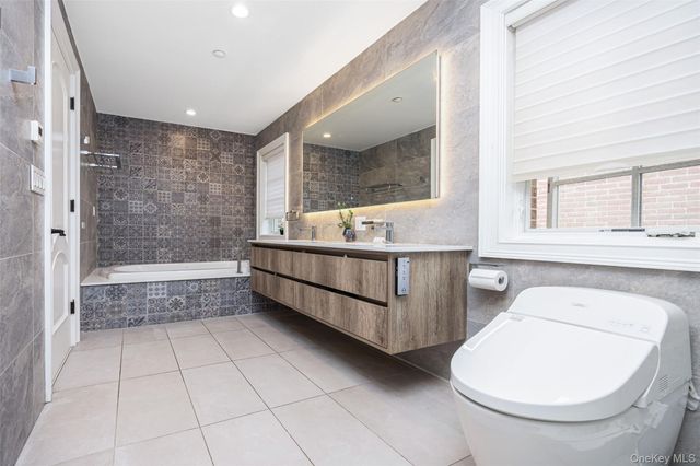 150-50 6th Avenue, Whitestone, NY 11357