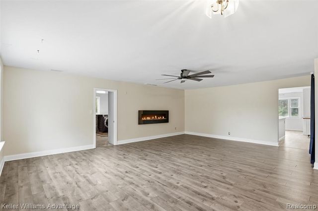 701 Artdale Drive, White Lake, MI 48383