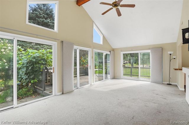 701 Artdale Drive, White Lake, MI 48383
