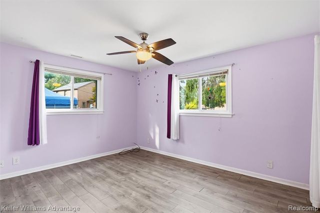 701 Artdale Drive, White Lake, MI 48383
