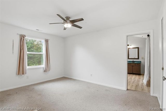 701 Artdale Drive, White Lake, MI 48383