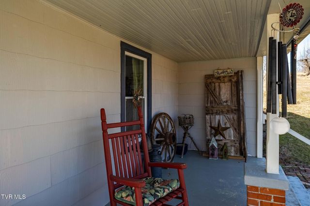 2734 Crackers Neck Road, Mountain City, TN 37683