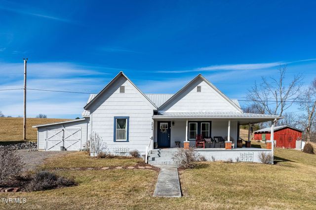 2734 Crackers Neck Road, Mountain City, TN 37683