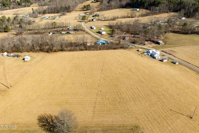 2734 Crackers Neck Road, Mountain City, TN 37683