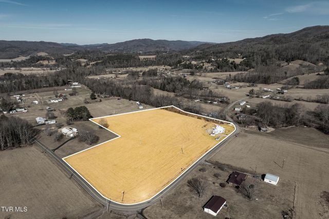 2734 Crackers Neck Road, Mountain City, TN 37683