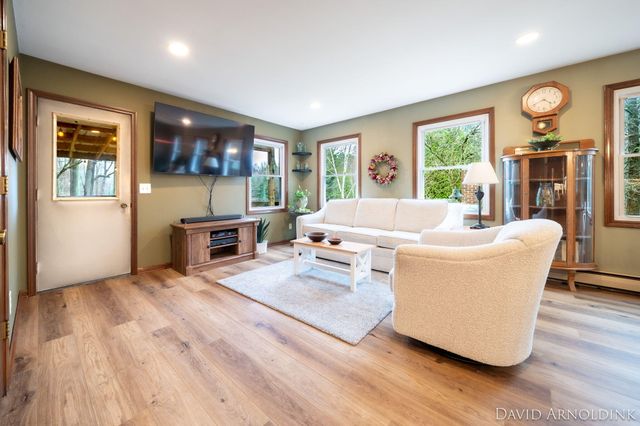 6264 140th Avenue, Holland, MI 49423