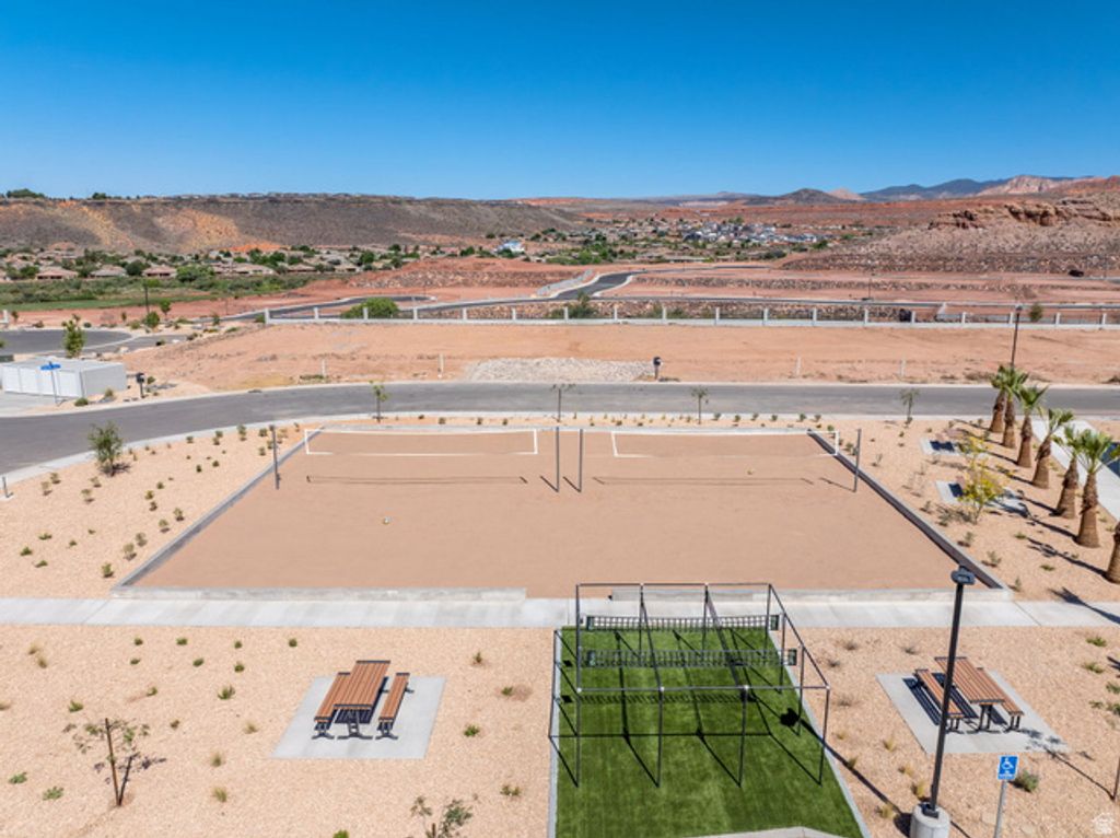 Image 27 of property listing at 1505 N ST ANDREWS WAY #149, Washington, UT 84780