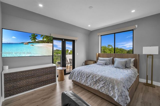 820 NE 2nd Street 1, Fort Lauderdale, FL 33301