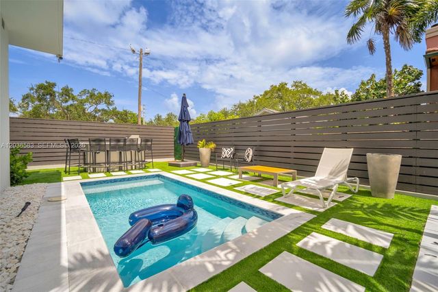 820 NE 2nd Street 1, Fort Lauderdale, FL 33301