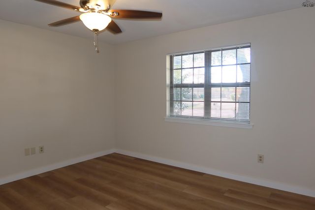 4819 ROYAL OAK STREET, Wichita Falls, TX 76308