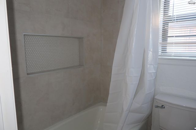 4819 ROYAL OAK STREET, Wichita Falls, TX 76308