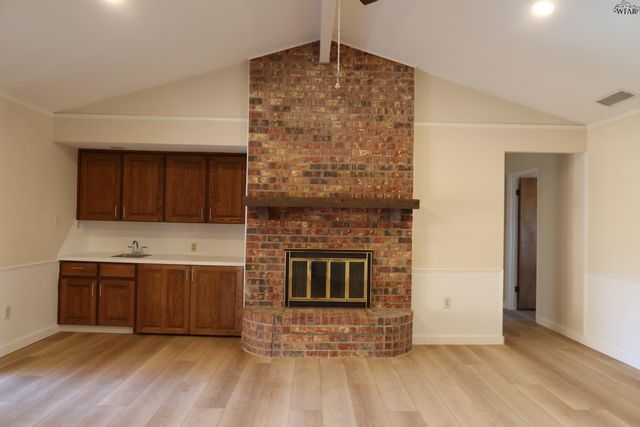 4819 ROYAL OAK STREET, Wichita Falls, TX 76308