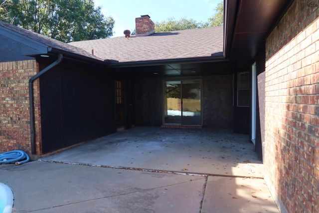 4819 ROYAL OAK STREET, Wichita Falls, TX 76308