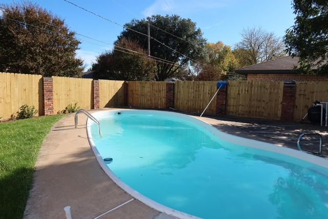 4819 ROYAL OAK STREET, Wichita Falls, TX 76308