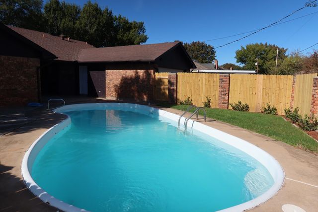 4819 ROYAL OAK STREET, Wichita Falls, TX 76308