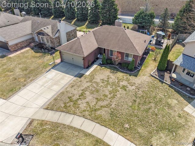 25250 Noble Drive, Chesterfield, MI 48051
