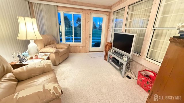 3 William Penn Court, Monroe, NJ 08831
