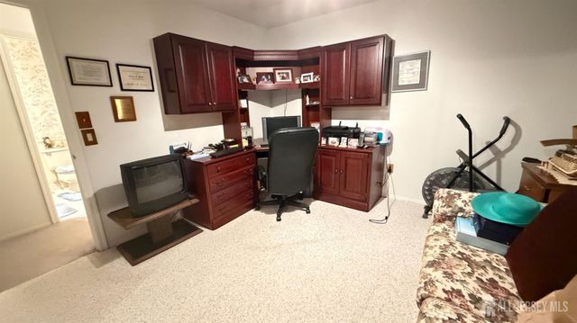 3 William Penn Court, Monroe, NJ 08831