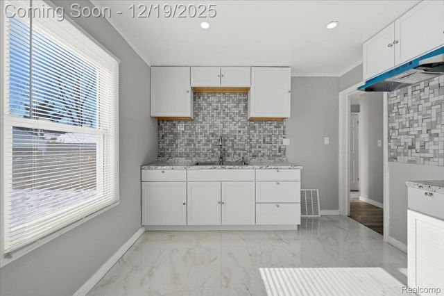 16662 Collingham Drive, Detroit, MI 48205