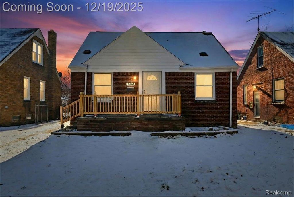 16662 Collingham Drive, Detroit, MI 48205
