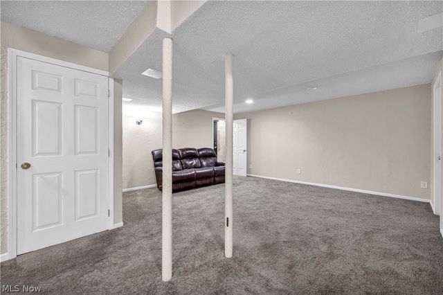 2728 High Hampton Trail, Cuyahoga Falls, OH 44223