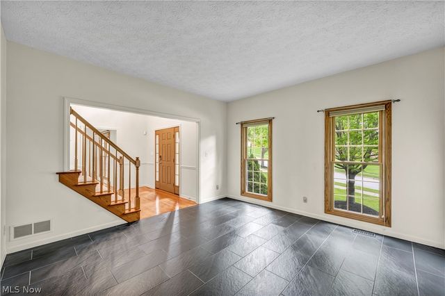 2728 High Hampton Trail, Cuyahoga Falls, OH 44223