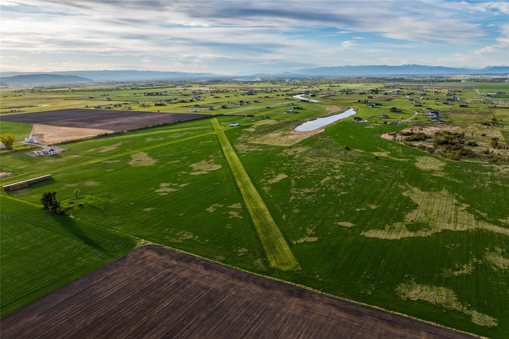 465 Farm Road, Kalispell, MT 59901 photo 17