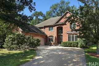 608 Glenwood Lane, Glenview, IL 60025