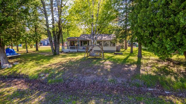 524 Hilo Road, Gladwin, MI 48624