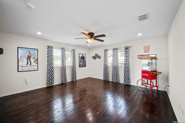 7215 AVERY RD, Live Oak, TX 78233