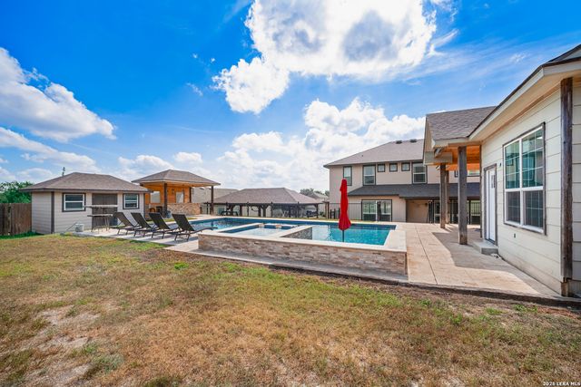 7215 AVERY RD, Live Oak, TX 78233