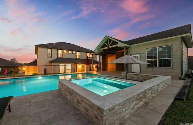 7215 AVERY RD, Live Oak, TX 78233
